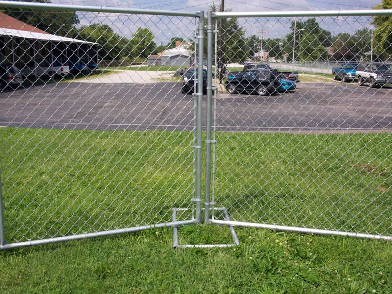 temporary chain link fence