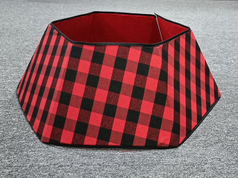 Hexagon Christmas Plaid Tree Collar