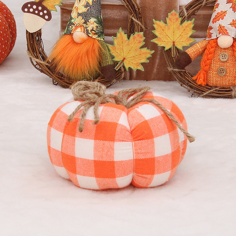 Plaid Thanksgiving Pumpkin