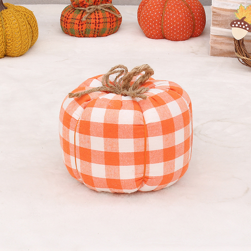 Plaid Thanksgiving Pumpkin