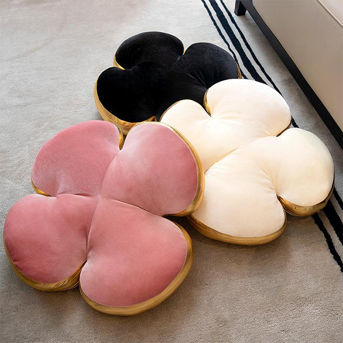 Wholesale Four Leaf Clover Stuffed Seat Cushion Plush Pillow