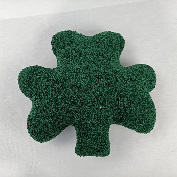 Lucky Clover Green Leaves St PatricKs Day Throw Pillow