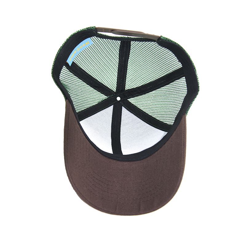 Trucker cap With Embroidery