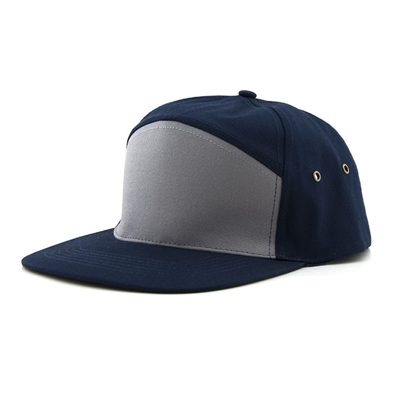 Snapback cap with special front panel