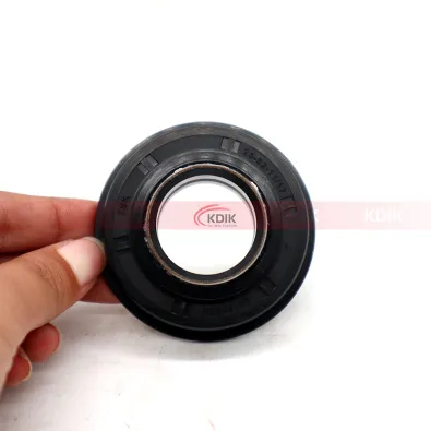 Qlfy 25*52*11/17 Oil Seal Front Axle Shaft Rotary Seal for Kubota Tractor