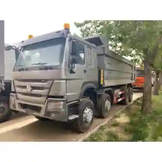 SINOTRUK HOWO 371HP 8x4 Dump Truck