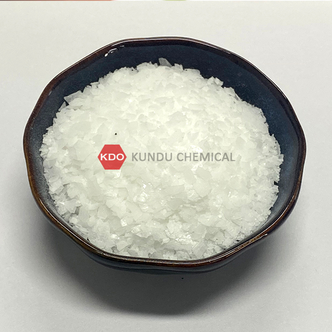 Application of polycarboxylate superplasticizer flakes