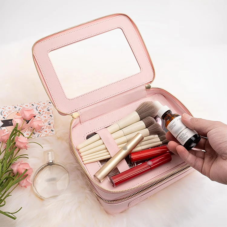 The secret of PU leather + PVC cosmetic toiletry bag is the secret of its longevity!