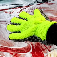 Microfiber Car Detailing Glove