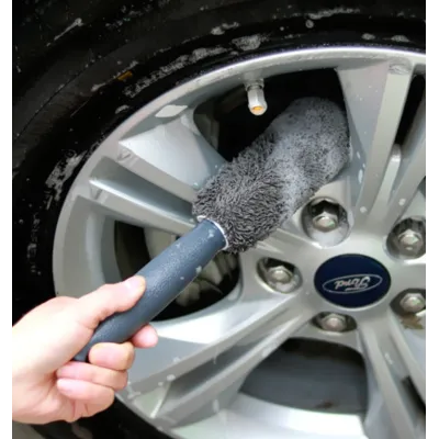 wheel detailing brush
