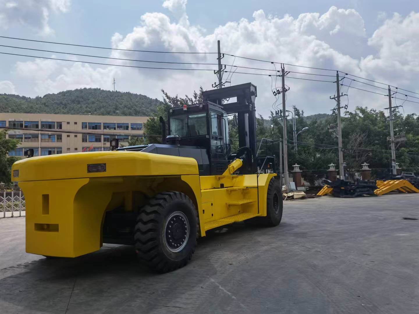 フォークリフト 港湾用フォークリフト - FG40-55(C)N3 series - Mitsubishi Forklift