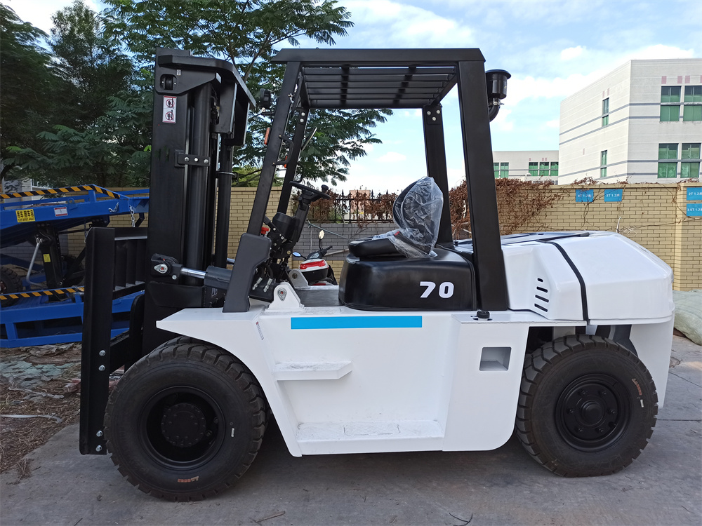 7 トン ディーゼル フォークリフト TCM 価格を購入