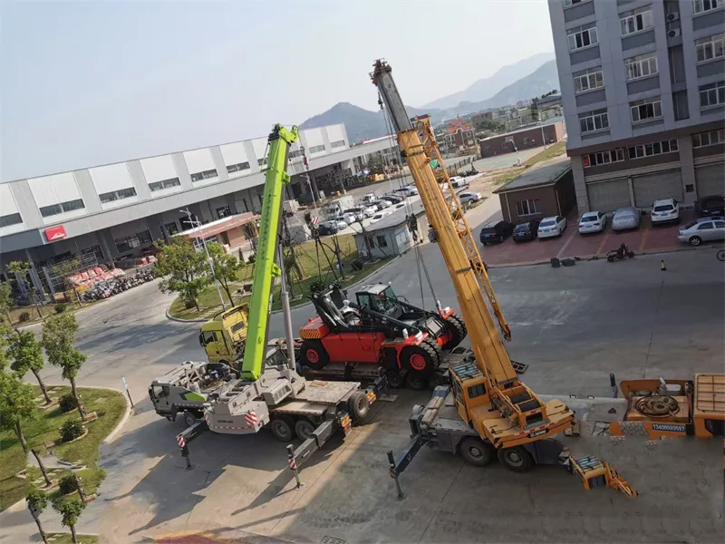 Xinghao Xinghao 45 ton reach stacker is going to china port for his busy work