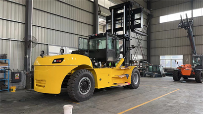 full of forklifts and telehandlers are on our production line