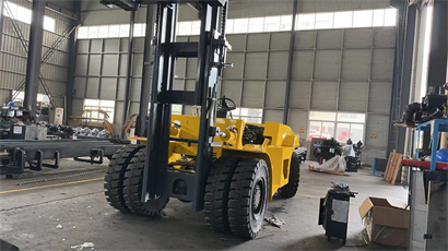 full of forklifts and telehandlers are on our production line