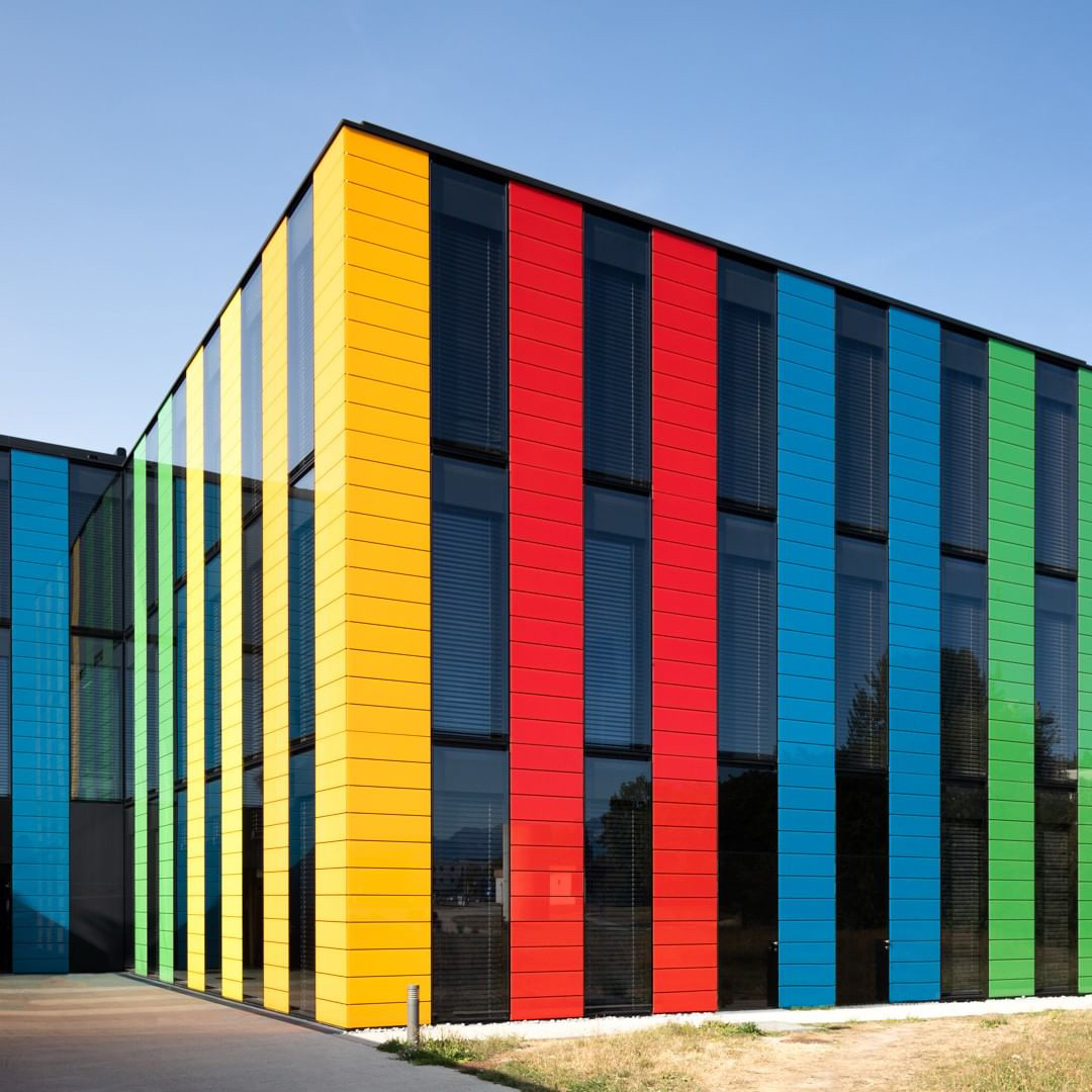What are the common uses of aluminum composite panels?