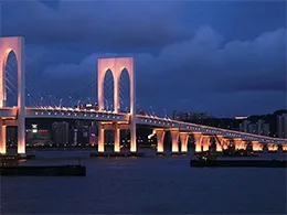 En 2017, le joint final du projet de tunnel de l'île du pont hong kong-zhuhai-macao