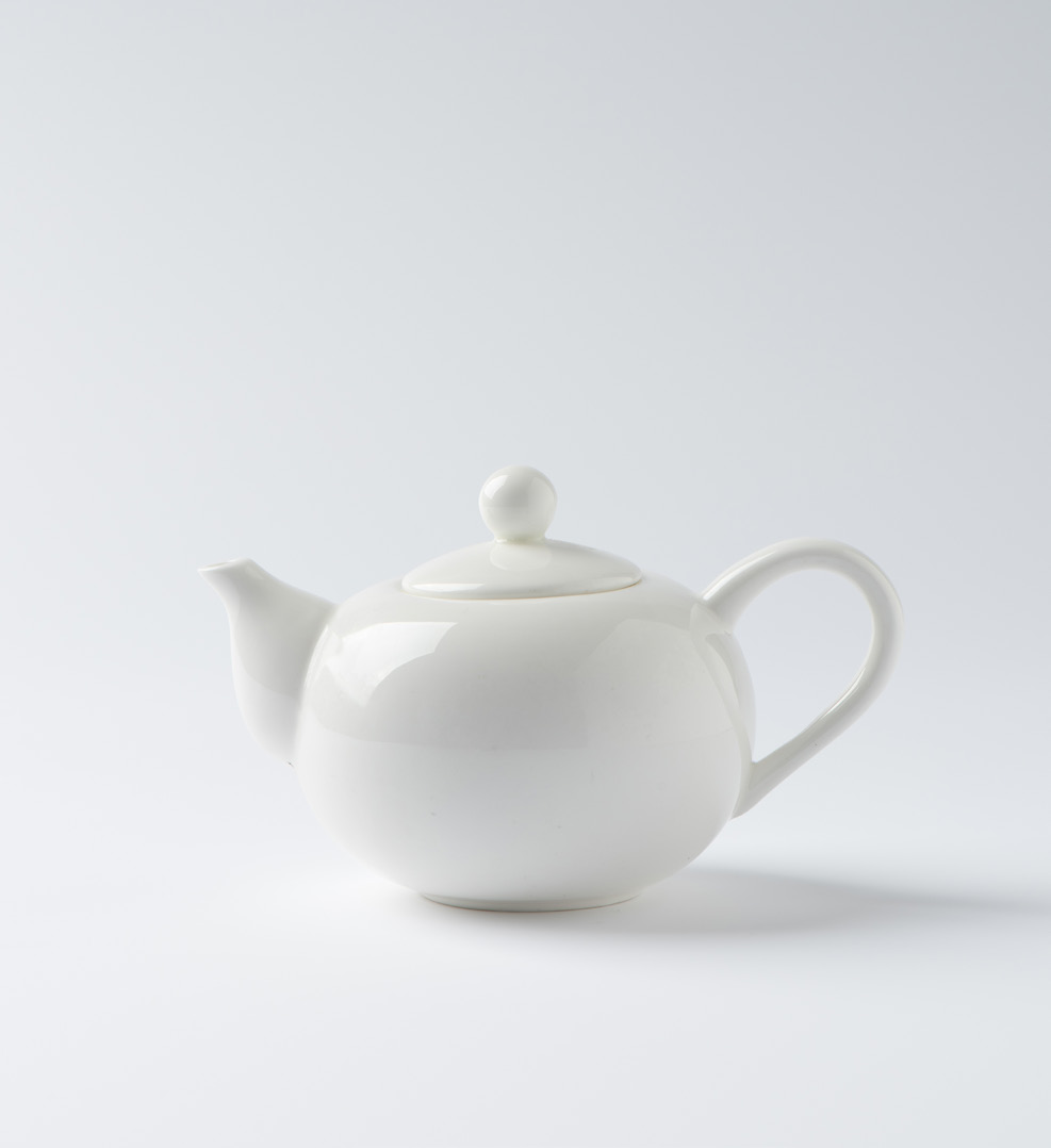 lie02 tea pot