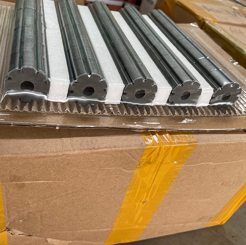 Ferrite rod for making welded pipe