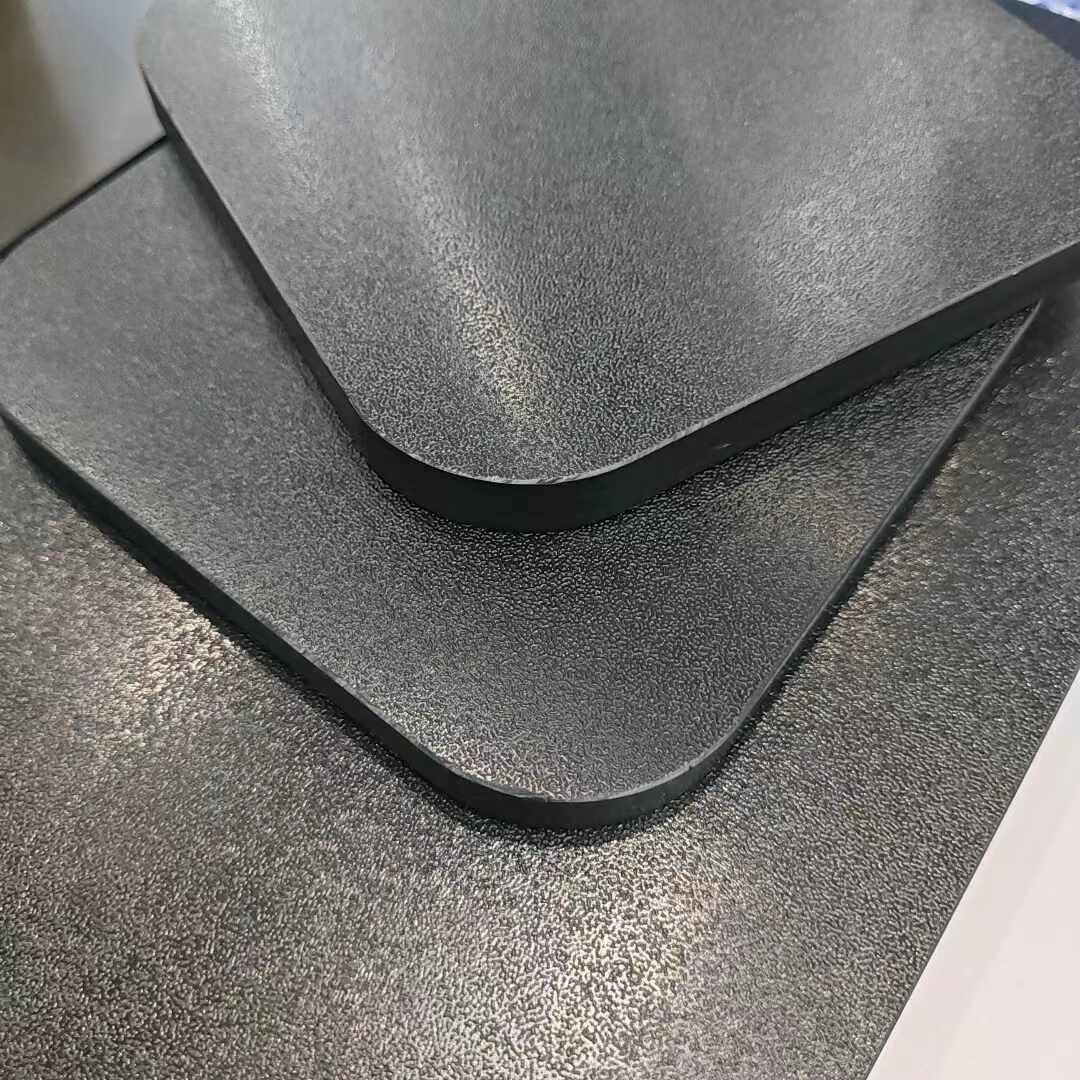 The difference of HDPE sheet and UHMW PE sheet in application