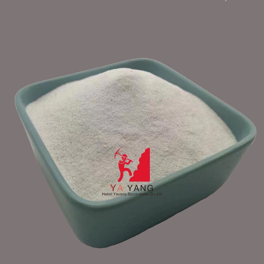 Fused-silica refractory
