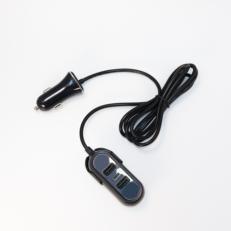 1 PD+ 3USB Car charger