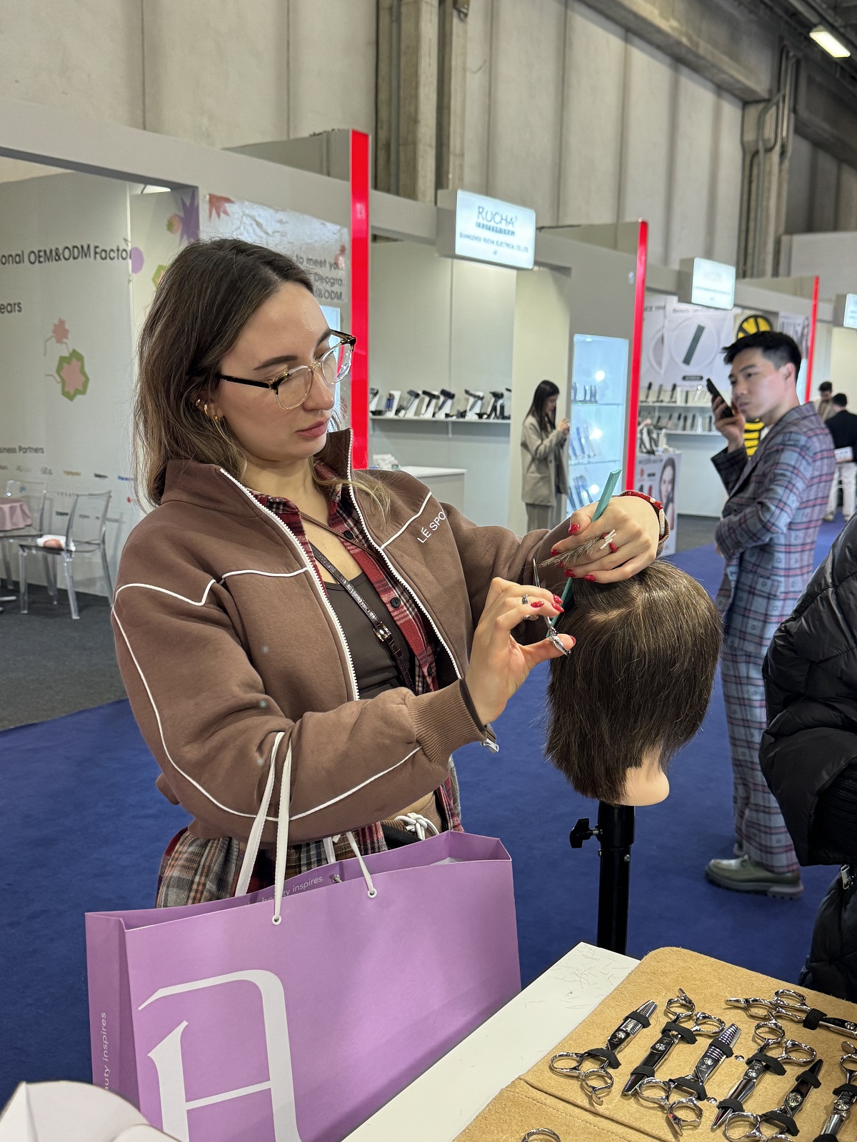 Cheng Scissors gained widespread popularity at the Cosmoprof Bolongna 2025