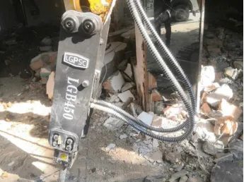 LGB450 top type hydraulic breaker working case