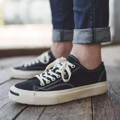 Classical smiley face sneakers