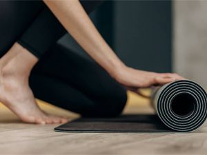 Yoga studio essentials: How to choose a high-quality yoga mat?