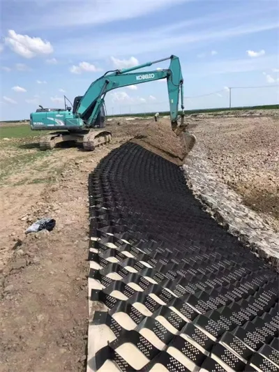 Geocell Application Geocell for Slope Protection - EcoGeoX