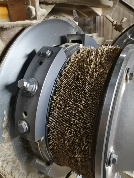 How Can We Control the Feeding Amount of Pellet Machine?