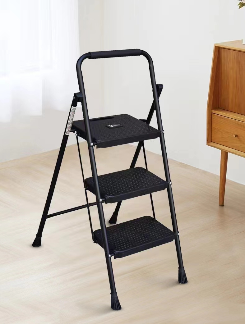 Stable and safety Iron step ladder   supplier