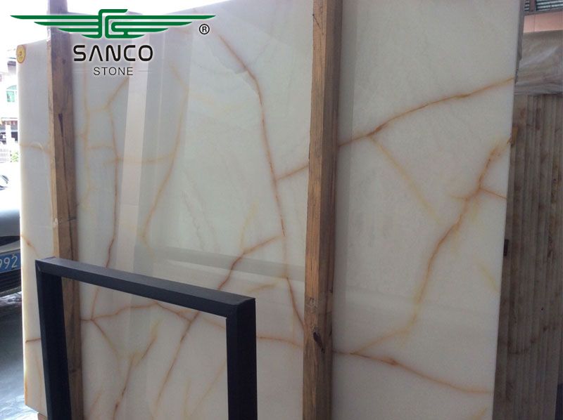 Spider White Onyx