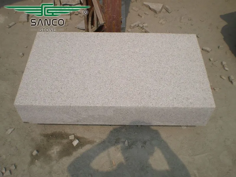 White Rust Granite Bush-hammered Paving Stone