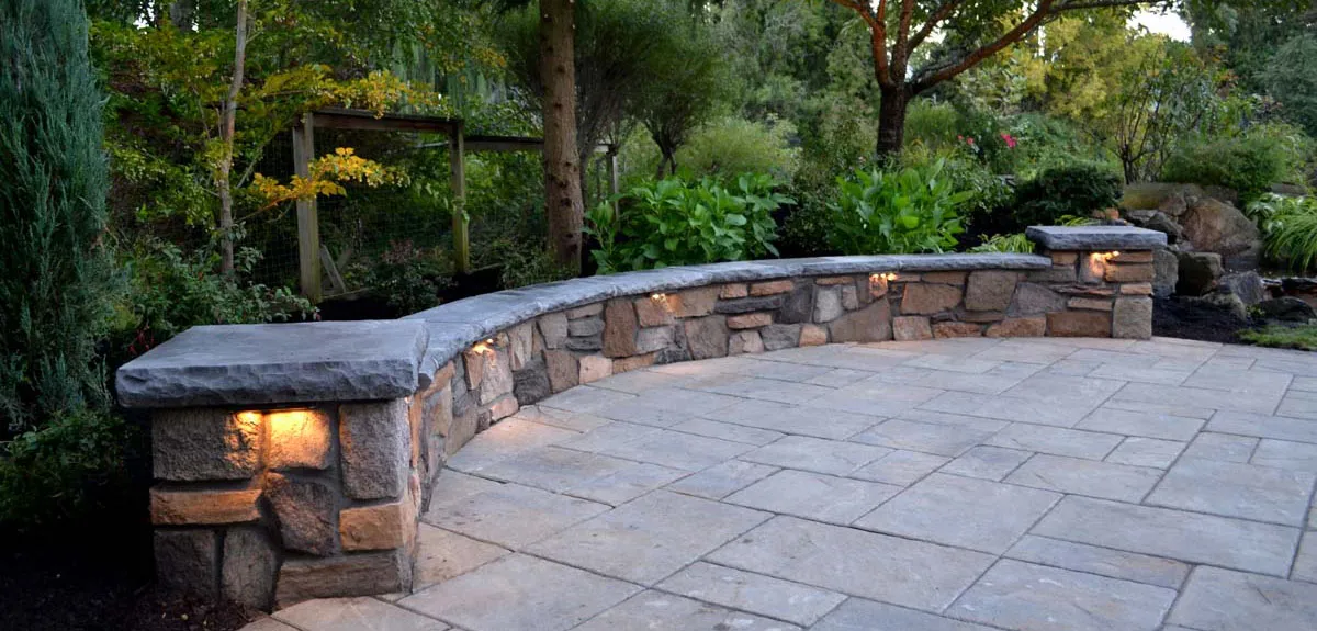 Flagstone Veneer Retaining Walls