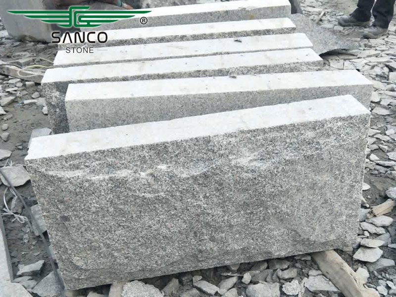 Blocs muraux en granit foncé G654 Padang