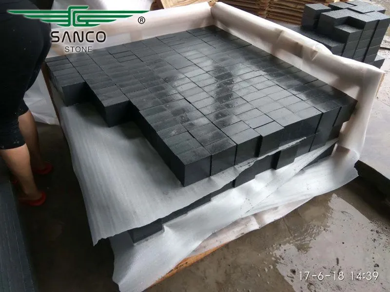 Wholesale Dark Grey Granite Cubes Flamed Finish