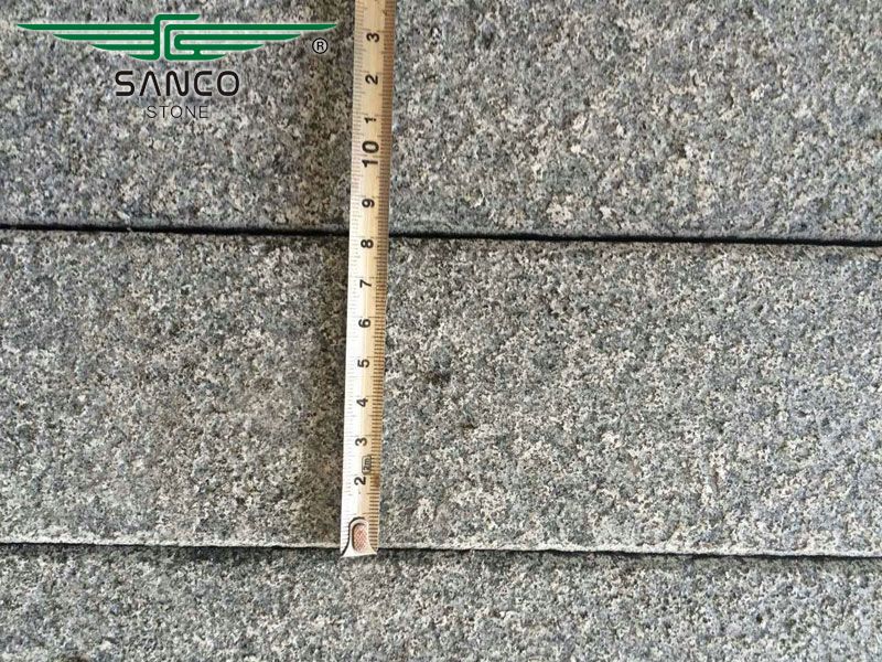 G654 Padang Dark Granite Kerbstone