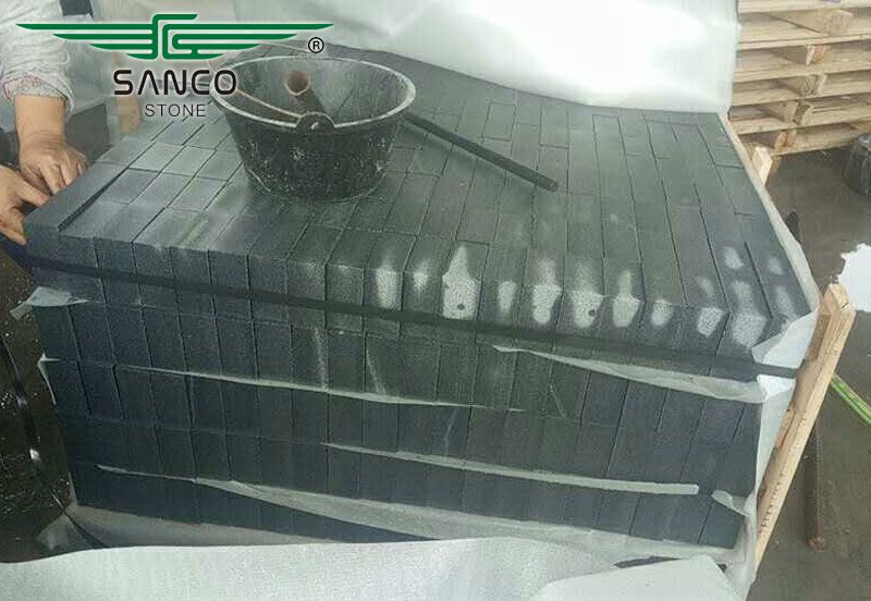 Wholesale Dark Grey Granite Cubes Flamed Finish