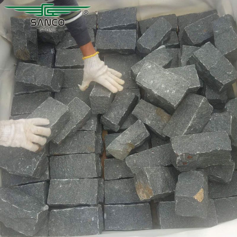 G654 Dark Grey Granite Cobbles Natural Split