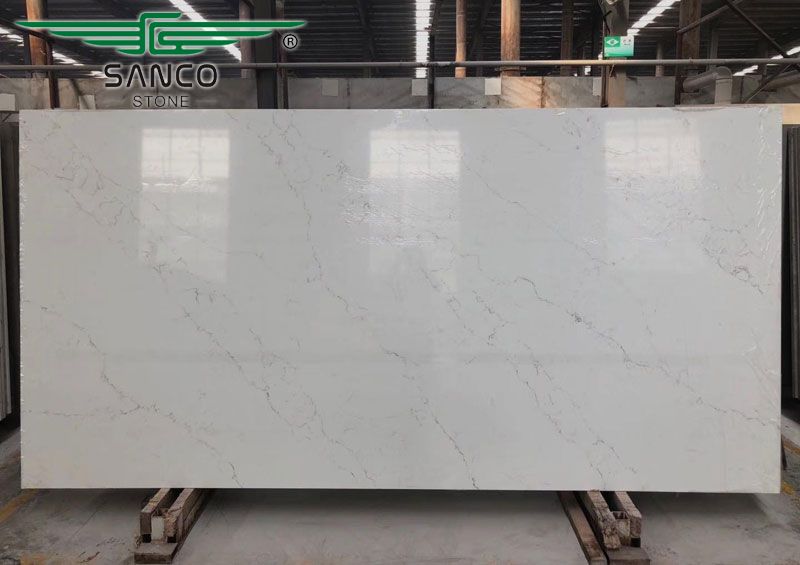 Factory Directly Calacatta Quartzite Stone SC8676