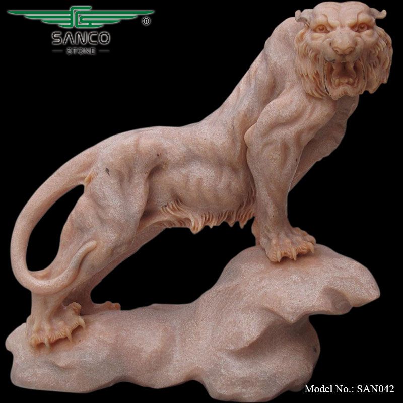 Mountaineering Fierce Tiger Statue