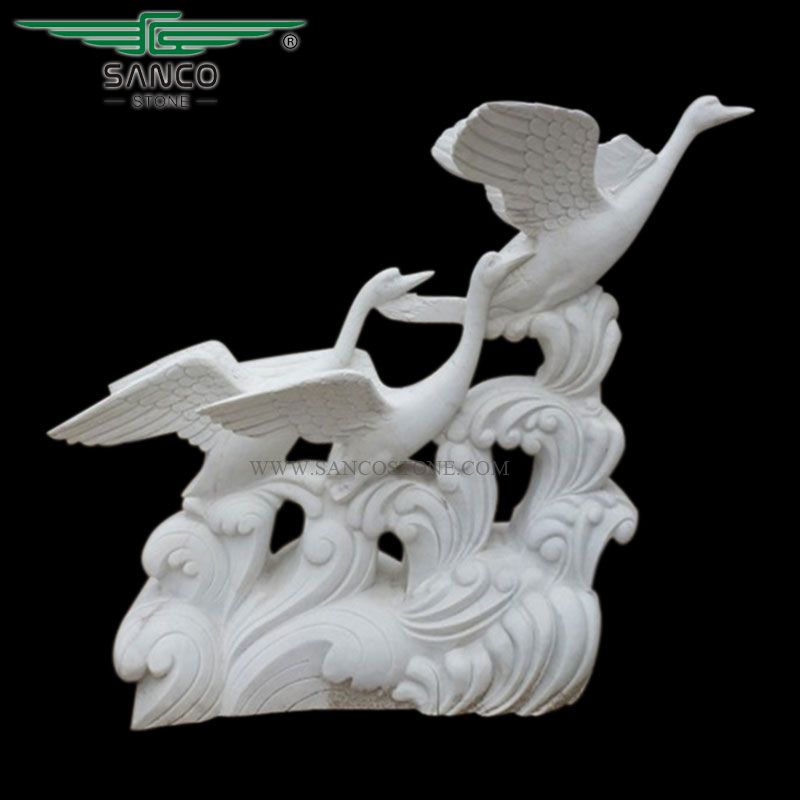 Flying Swan Statue for Landscaping Decoration