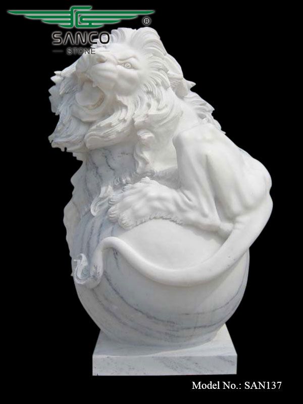 Garden Decoration Lion Statue Sitting On Ball