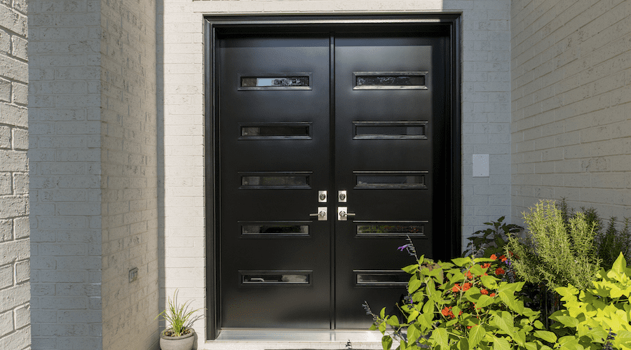 Choice of Front Door: Meeting the Needs of Safety and Aesthetics