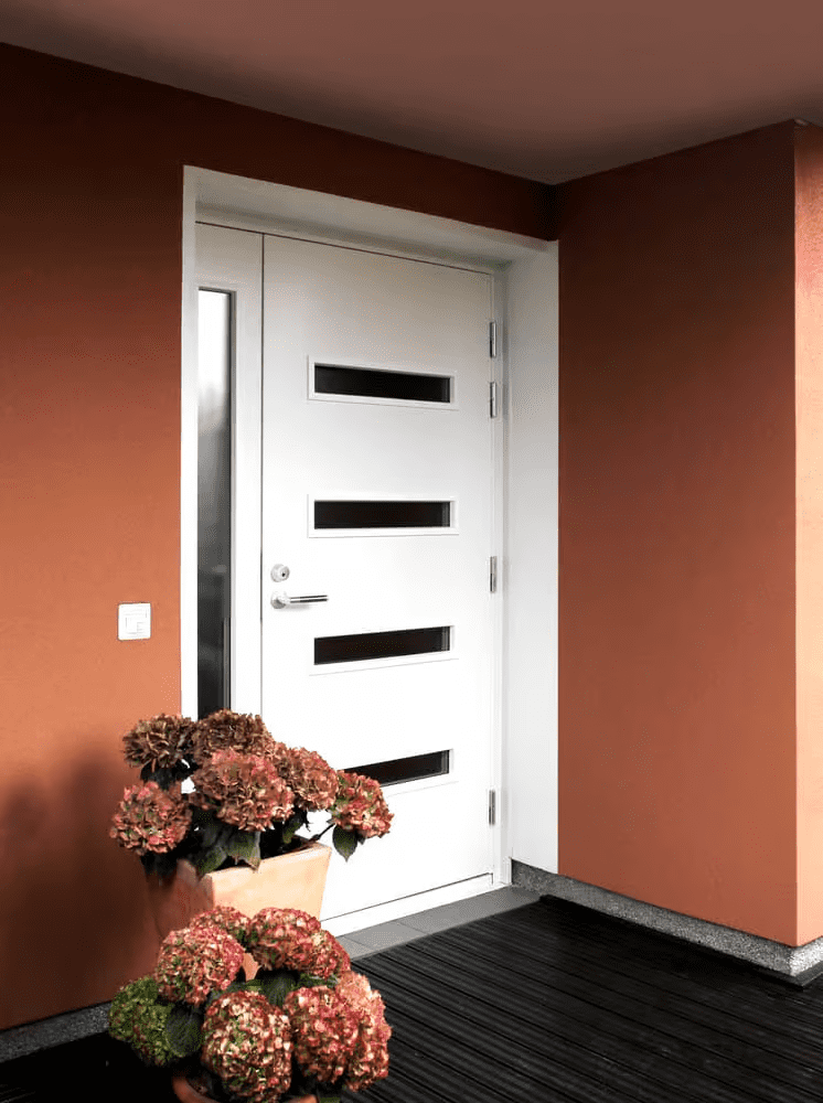 Choice of Front Door: Meeting the Needs of Safety and Aesthetics