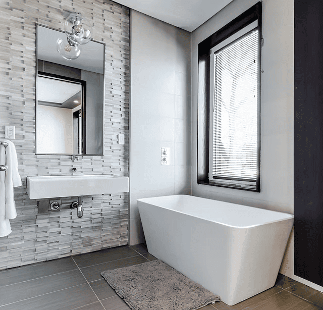 Aesthetics and Practicality: How to Choose the Right Shower Window