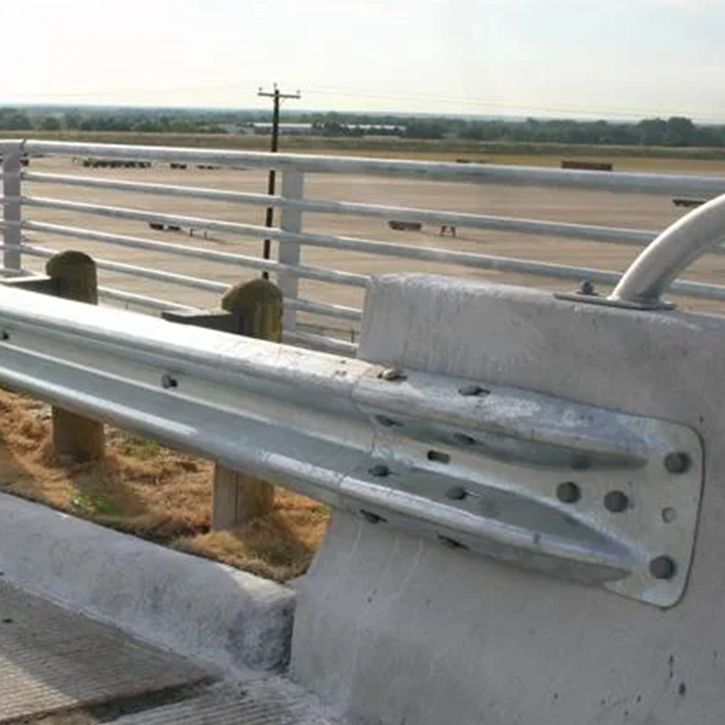 Highway Guardrail Bridge Terminal End