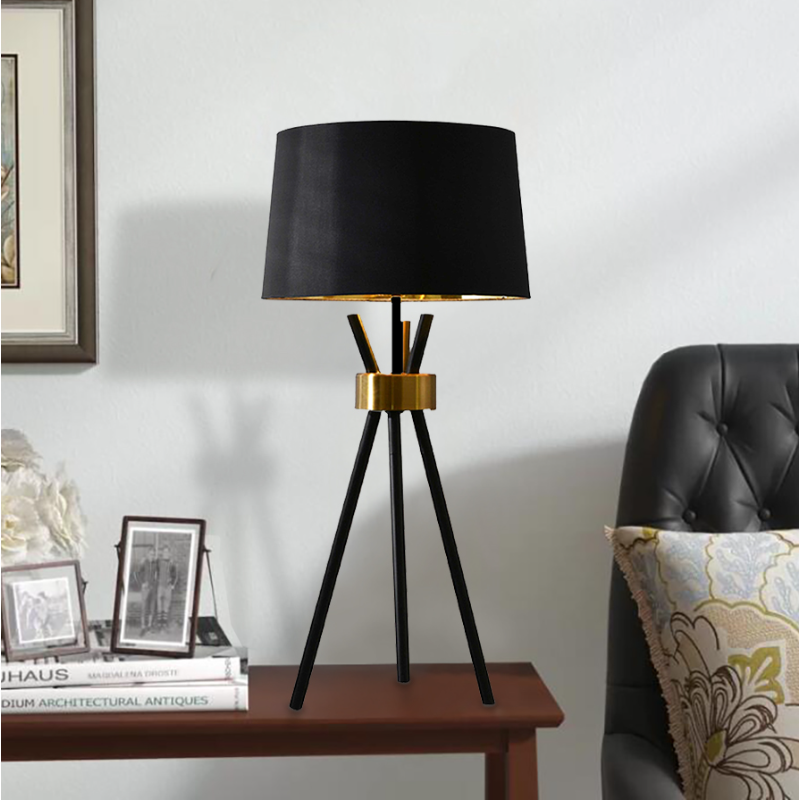 Modern Simple  Metal Bedside Table Lamp